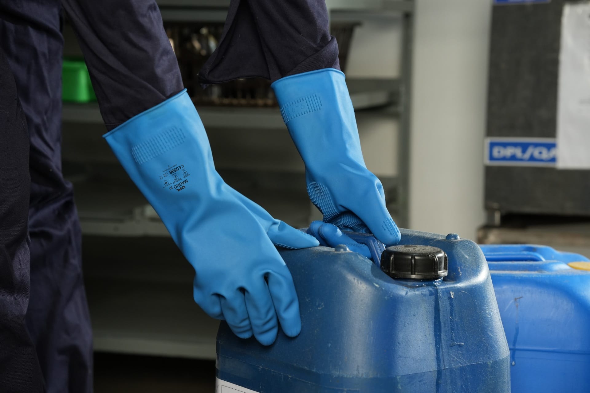 waarom rubberen handschoenen aanschaffen